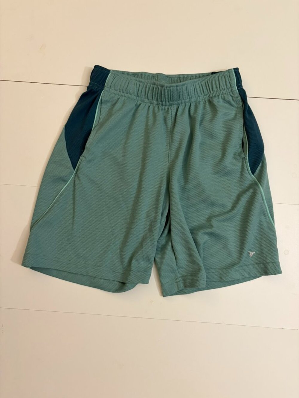 Boys Medium Green/Turquoise Athletic Shorts